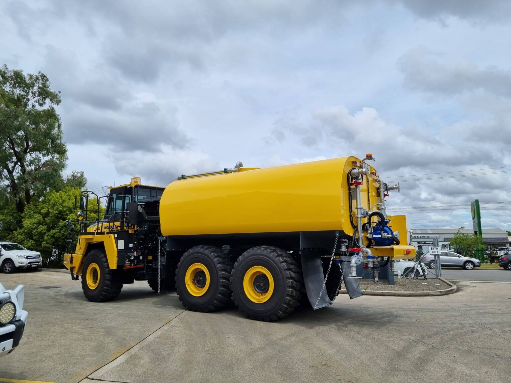 Steel 23,000L Offroad Tanker