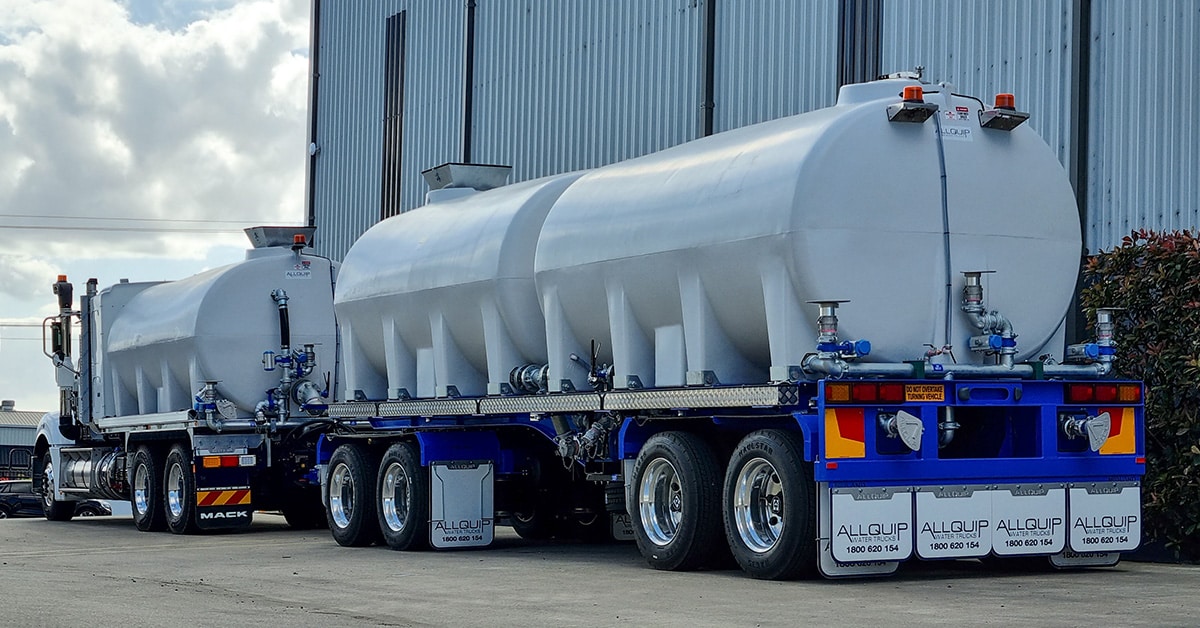 White Polyethylene 26,00L Dog Trailer Water Module