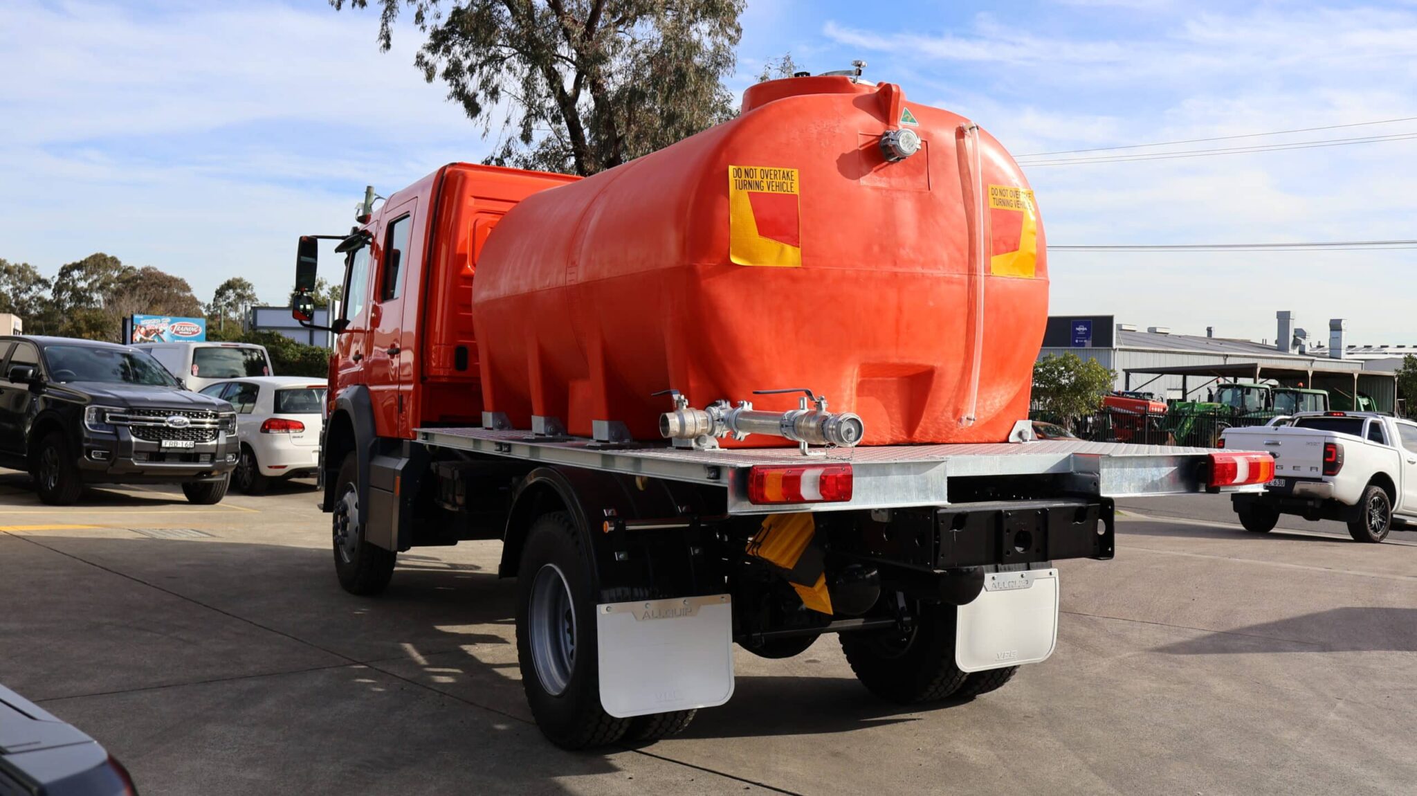 Polyethylene 7,700L Fire Tanker