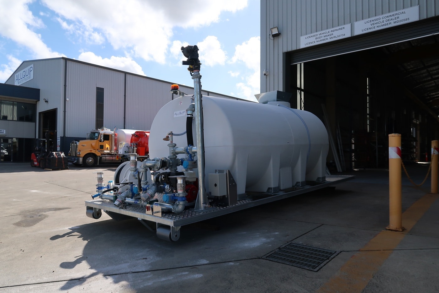 Polyethylene 16,000L Hooklift Water Modules