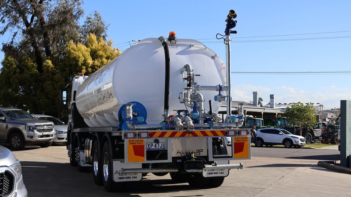 Aluminium 17,500L Water Trucks